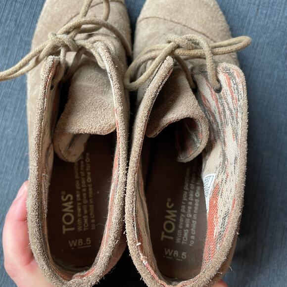 Toms Tan Suede Wedge Lace-Up Booties | Ankle Desert Boots | Size 8.5 Cute Fall - Picture 5 of 10